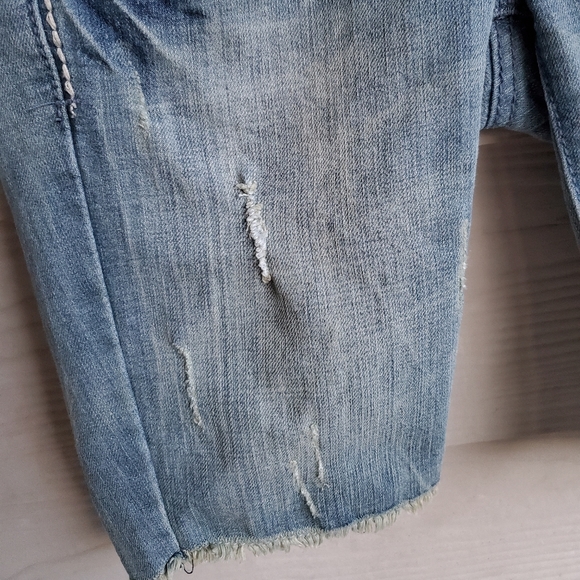 Almost Famous Distressed Stud Denim Bermuda Shorts - Picture 9 of 13